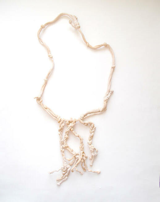 ozdoba boho, plecione korale, bezowy naszyjnik