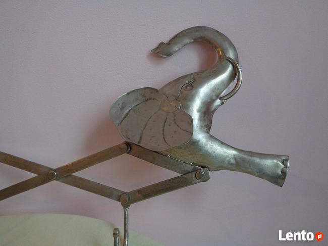 Wieszak metalowy, rękodzieło --Indie