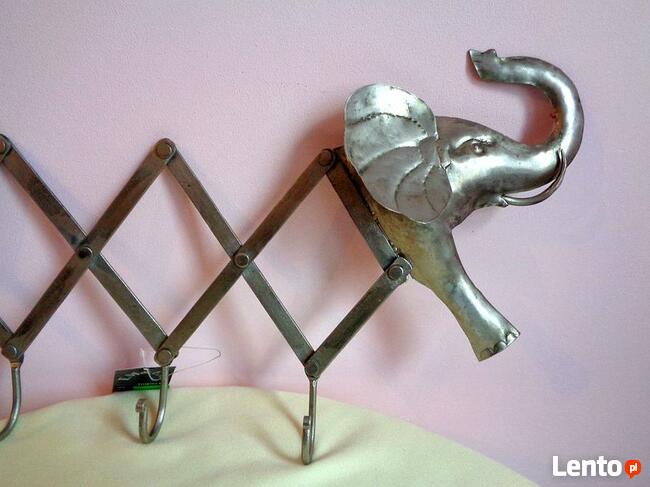 Wieszak metalowy, rękodzieło --Indie