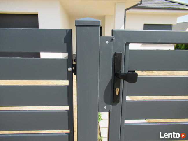 furtka z profila 100x20 z pochwytem ral 9005 WYPRZEDAŻ