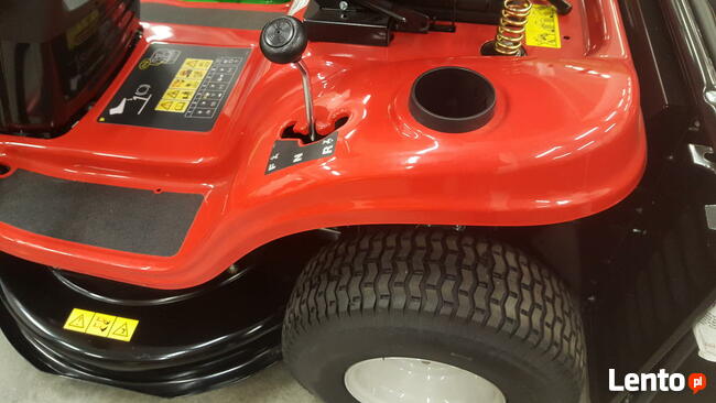 Traktor ogrodowy SMART RC 125 z pługiem śnieżnym Briggs