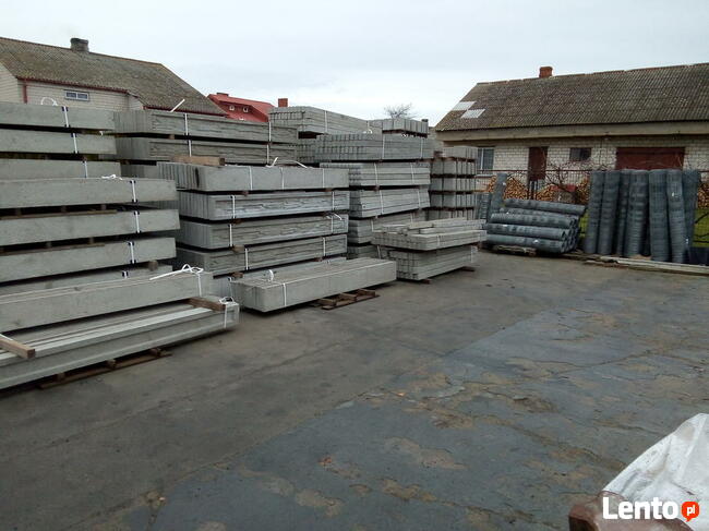 Słupki do siatki panele i słupki bramy pustaki