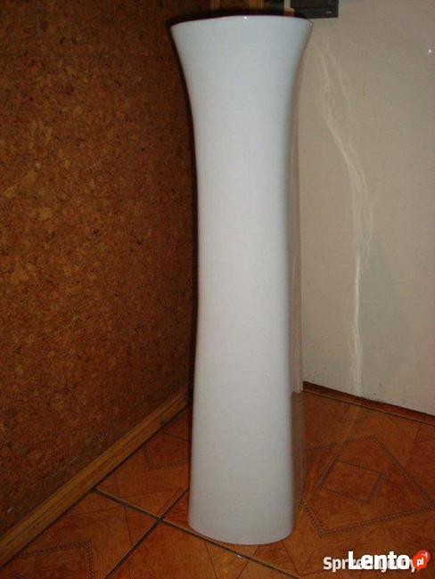 Postument pod umuwalkę