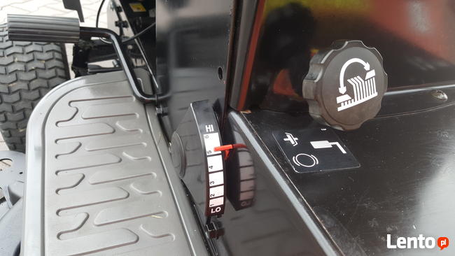 Duża Husqvarna CTH V2 traktor kosiarka odśnieżarka idealna