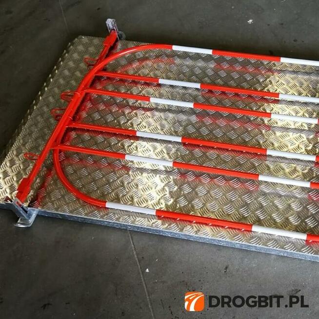 Kładka dla pieszych U-28- Bezpieczeństwo ruchu drogowego