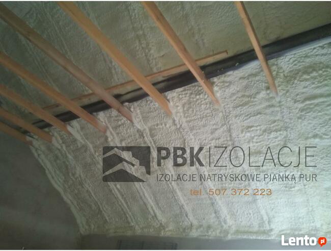 Ocieplenie poddasza, izolacja budynków, obiektów pianą PUR