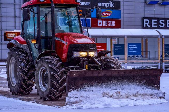 Odśnieżanie, Wynajem ciągników, odśnieżarka, pługopiaskarka