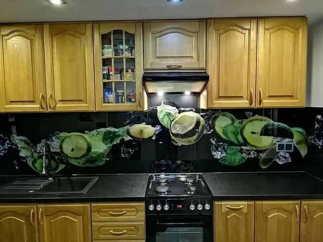 Sanglas | Sanok - Producent Paneli Szklanych z grafiką