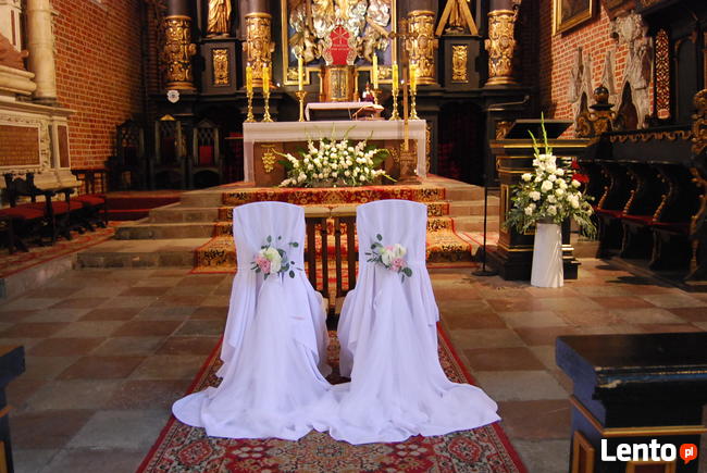 dekoracja kościoła na ślub