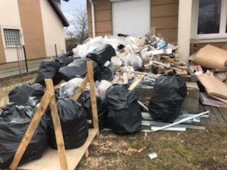 TANIA UTYLIZACJA RZESZÓW RESZKA WYWÓZ MEBLI ŚMIECI TRANSPORT