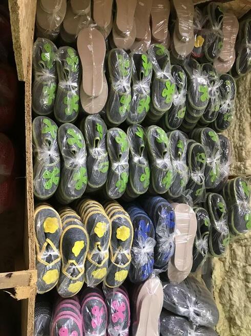 Poszukuje odbiorców hurtowych pantofli góralskich od produce