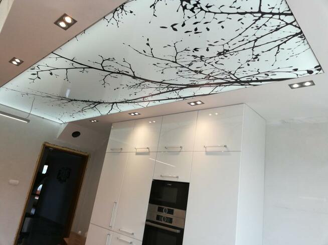 Gładki Prosty Sufit - Sufity Napinane Wykończenia Wnętrz