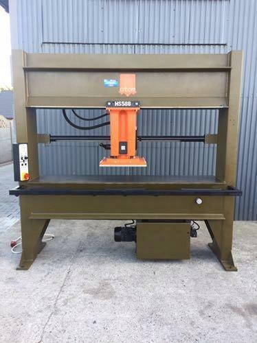 Wycinarka mostowa Atom Hs 588 prasa hydrauliczna siekarka