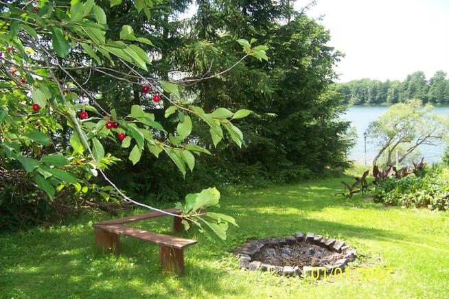 Domki i pokoje studio nad jeziorem w Borach tucholskich -Cek