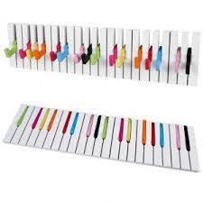 sprzedam wieszak drewniany pianino