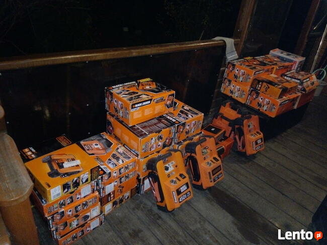 Prostownik do ładowania akumulatorów firmy Black Decker nowy