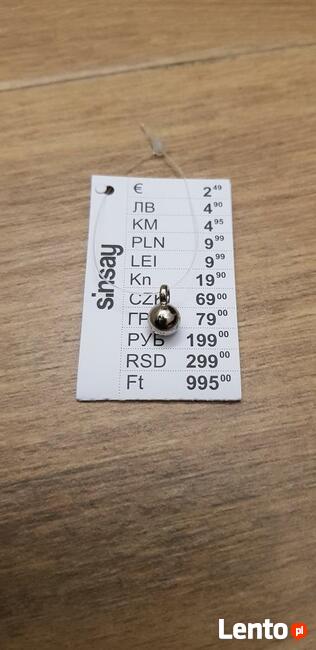 Nowa przewieszka do łańcuszka sinsay