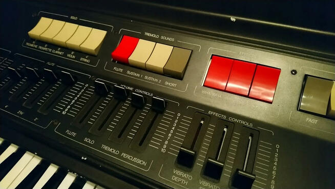 Polskie organy Unitra Eltra B 11