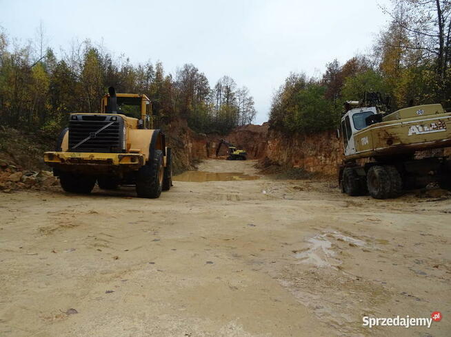 Kopalnia kamienia piaskowca łamanego drogowego na nasypy