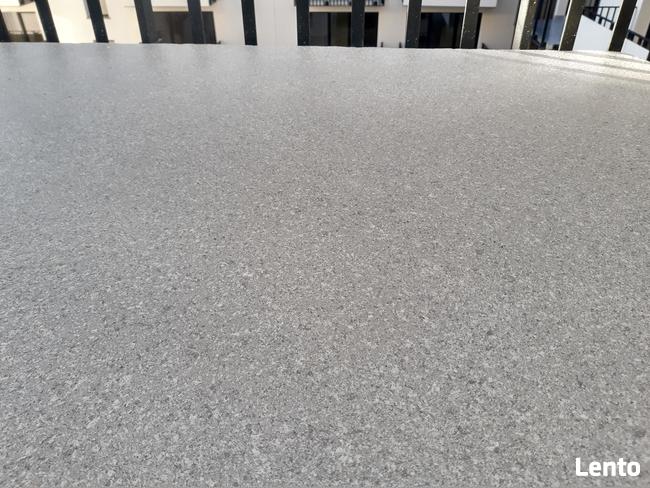 Posadzki żywiczne na balkony i tarasy IMITUJĄCE GRANIT