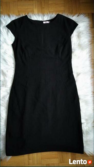 Mała czarna L