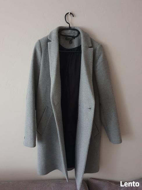 Szary płaszcz trf outerwear