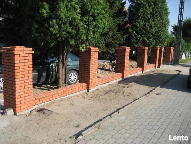 murowanie ogrodzeń i elewacji z klinkieru cegły pełnej