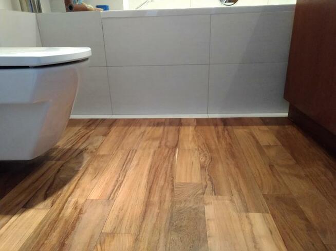 Parkiet -Cyklinowanie, układnie podłóg - renowacja schodów.