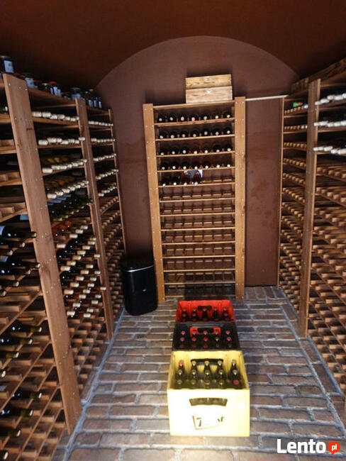Piwnica ziemianka na wino piwniczka