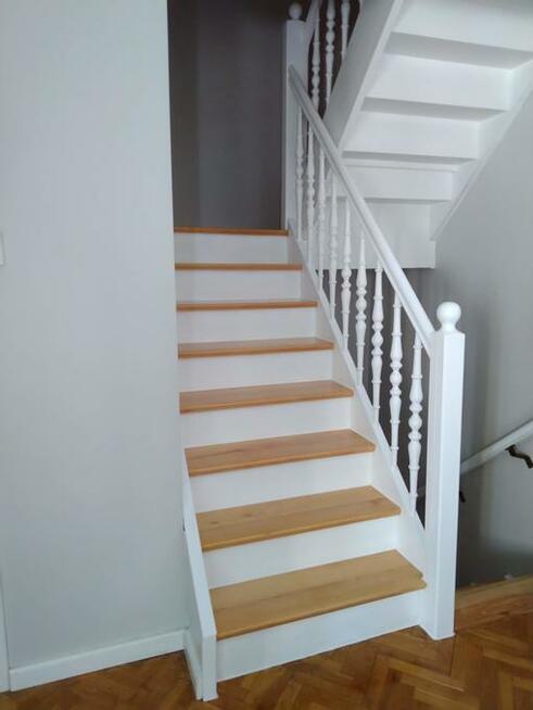 Parkiet -Cyklinowanie, układnie podłóg - renowacja schodów.