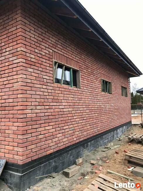 Murowanie cegieł ogrodzenie i elewacji