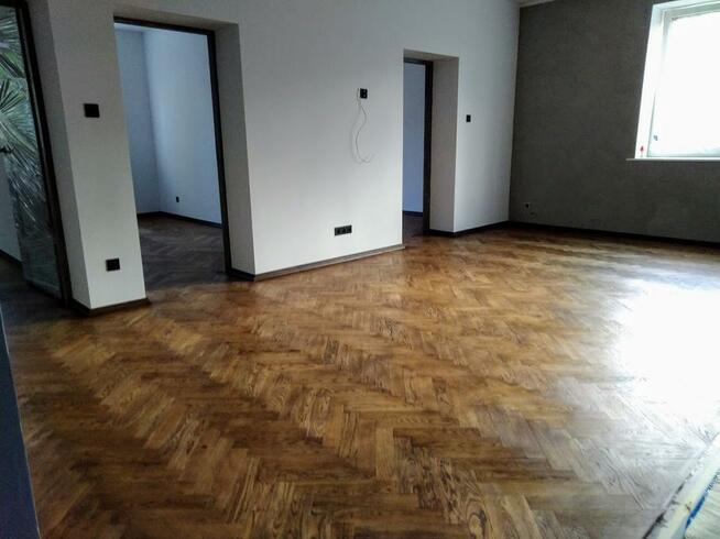 Parkiet -Cyklinowanie, układnie podłóg - renowacja schodów.
