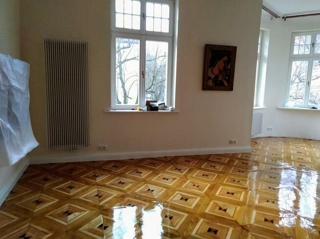 Parkiet -Cyklinowanie, układnie podłóg - renowacja schodów.