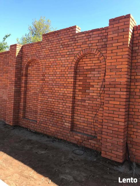 Murowanie cegieł ogrodzenie i elewacji