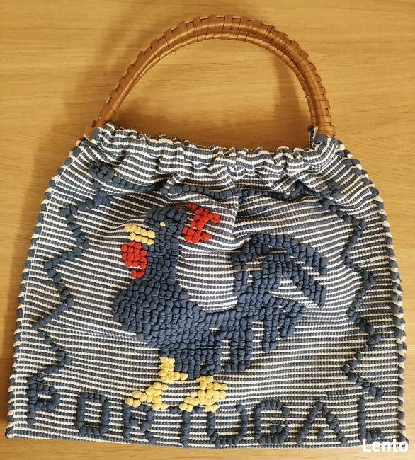 Portugalska tkana torba z kogutem i ratanowymi rączkami