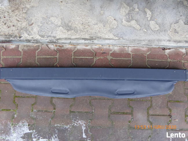 Roleta bagażnika Ford Galaxy MK1 z 2000 roku.