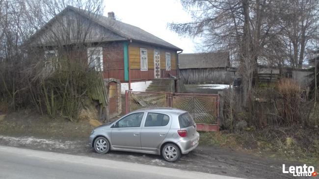 Gospodarstwo- dom, budynki gospodarcze, pole, łąka- Pukarzów