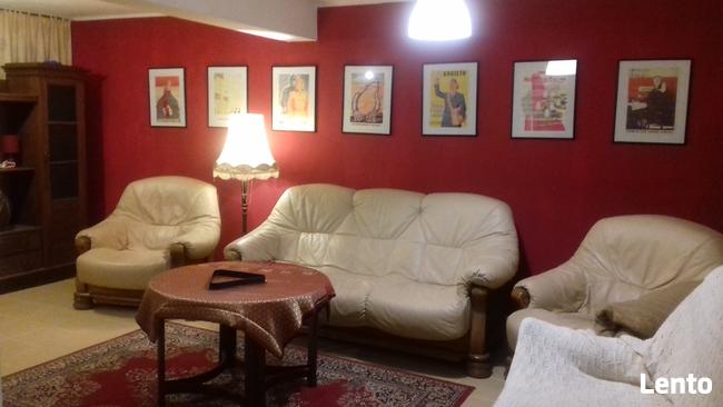 Wakacje 2026 w Białym Domku nad jeziorem