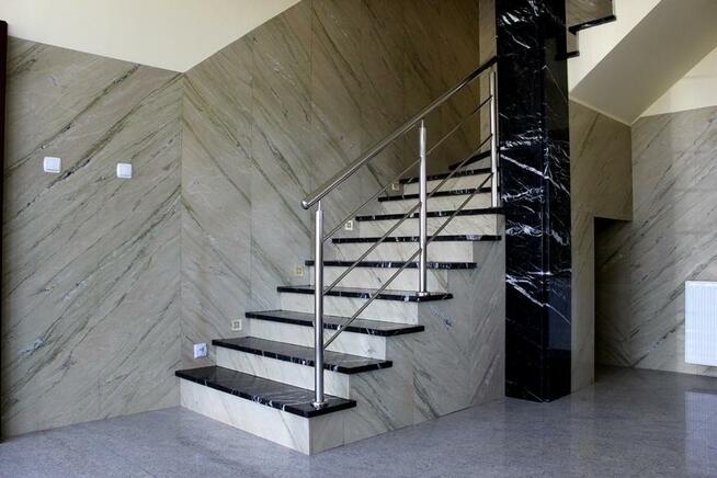 Schody, parapety, blaty z granitu, marmuru itp.