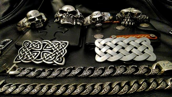 Motocyklowa bransoletka czaszka chopper Harley Gotyk Metal