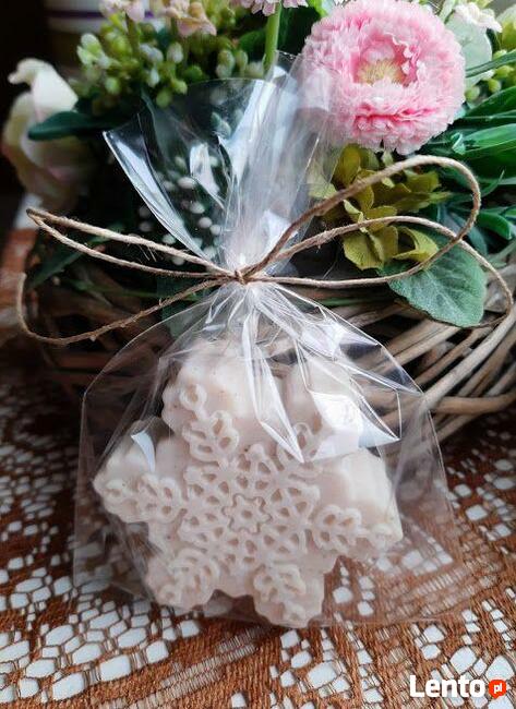 Mydełka w kształcie śnieżynek o zapachu piernika z anyżem