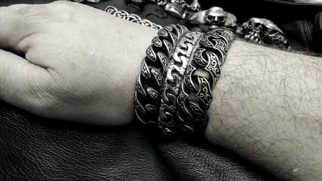 Motocyklowa bransoletka czaszka chopper Harley Gotyk Metal