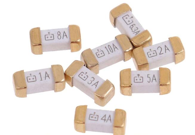 Bezpieczniki SMD 1808 125V - 3A / 6.3A / 10A