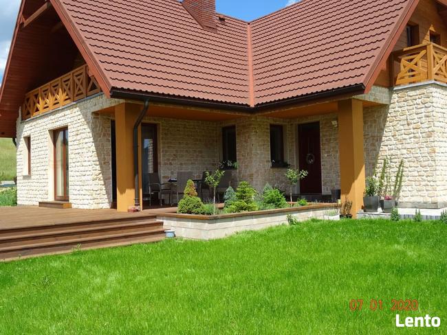 Kamień ozdobny na ociepleniu ze styropianu wełny mineralnej