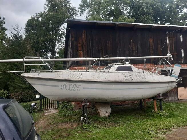 Łódź żaglowo-motorowa Ursa Minor