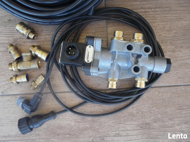 Zestaw podnoszenia osi naczepa przyczepa