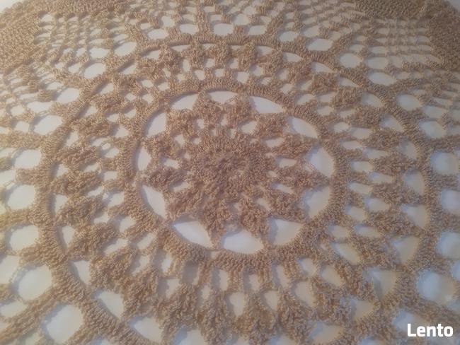 Sprzedam nową serwetę szydełkową