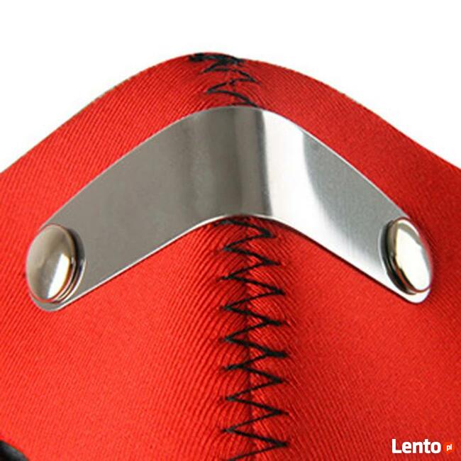 Maseczka antysmogowa filtrem, otworami wentylacją, regulacją