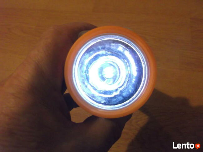 Latarka wielofukcyjna