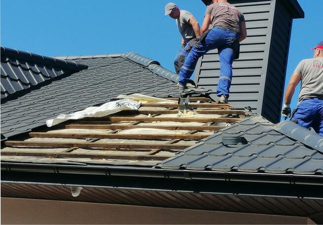 Termowizja zimno na poddaszu Wdmuchiwanie celulozy naprawa